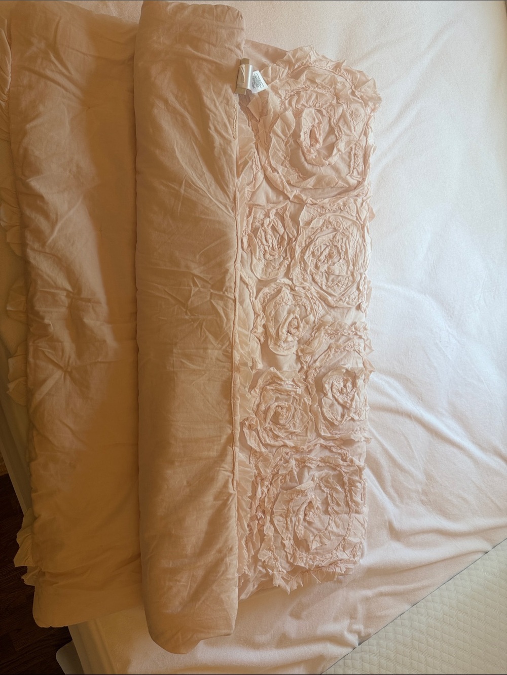 Pottery Barn Kids Monique Lhuillier Rosesette Baby Quilt Cover in Blush